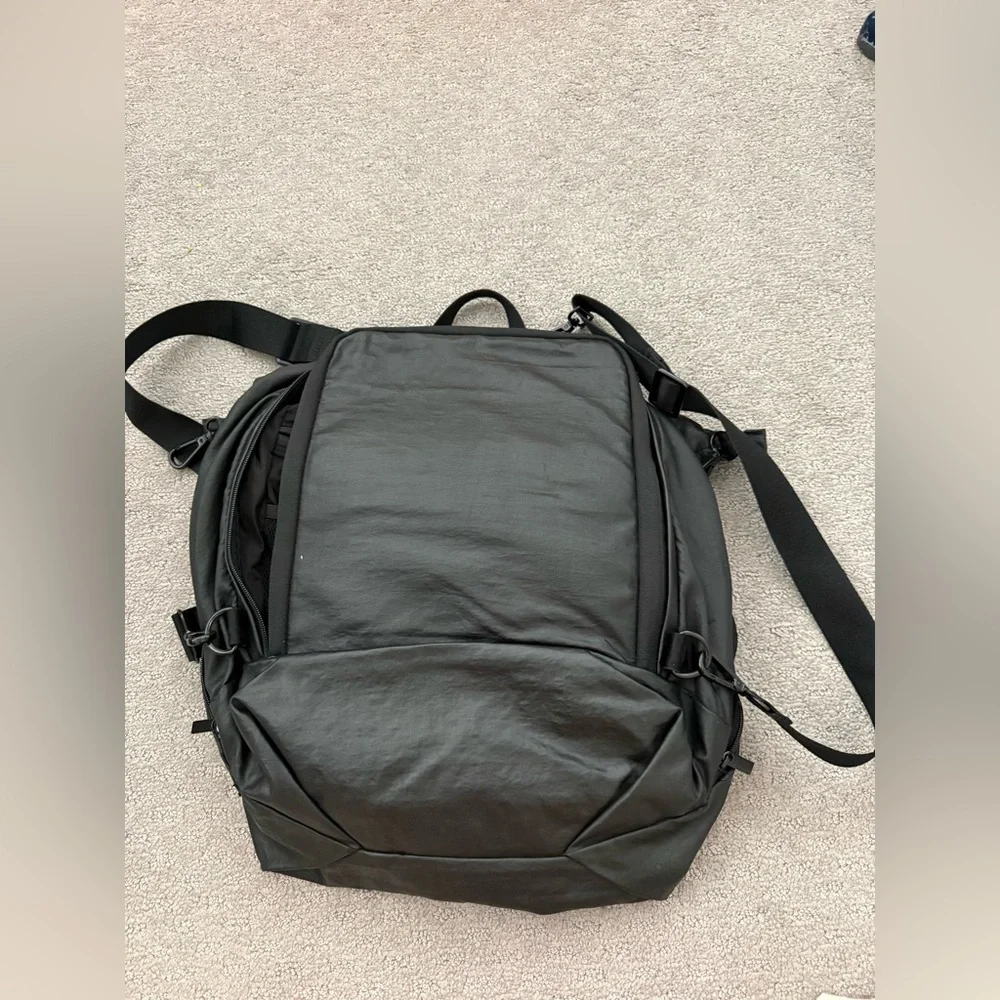 One Duo Black Diaper Bag